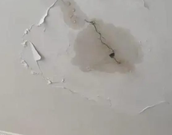 洪洞阳台漏水维修公司分享下屋面防水工程质量问题原因分析